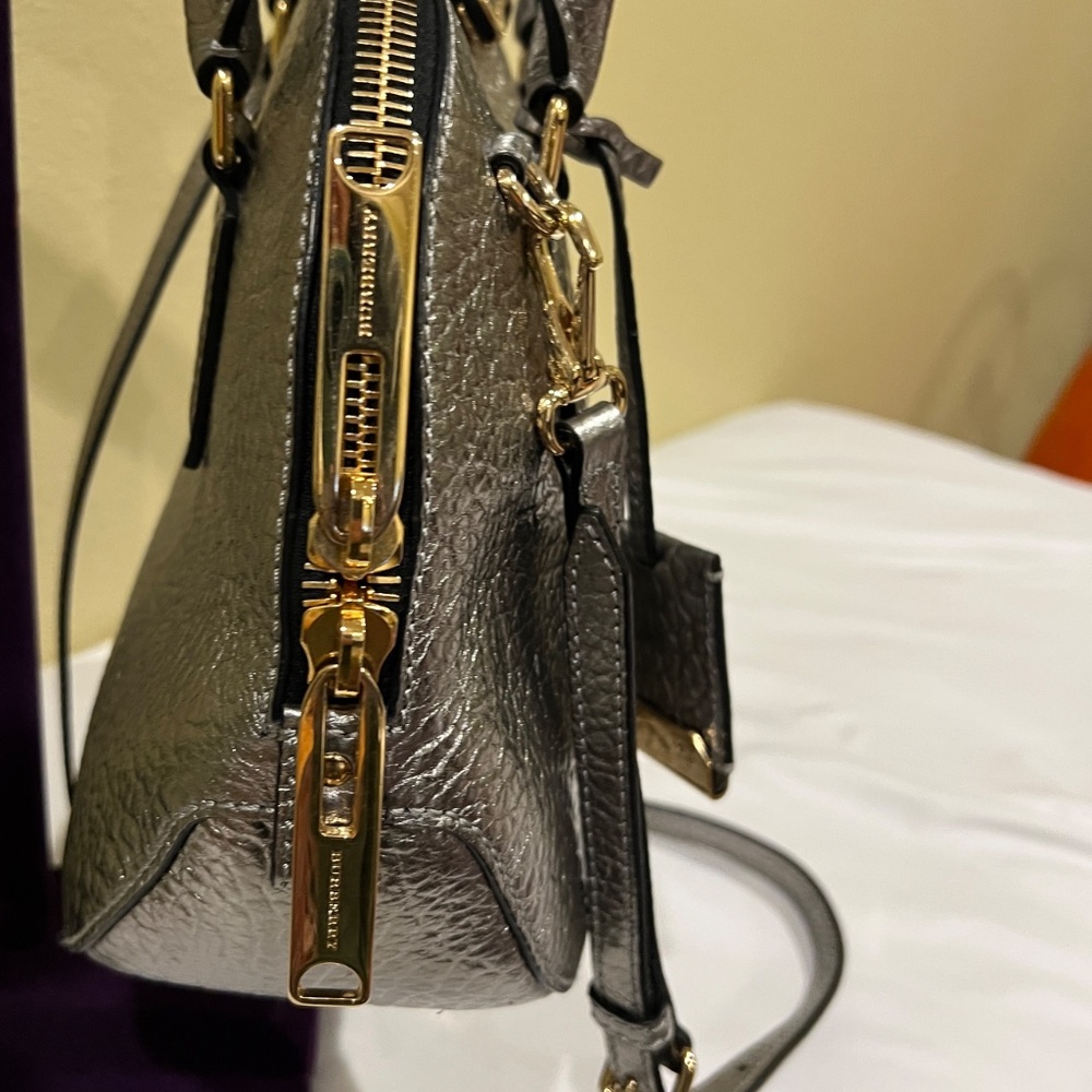 BURBERRY Heritage Grain Small Orchard Bowling Handbag Silver EUC - Picture 9 of 16